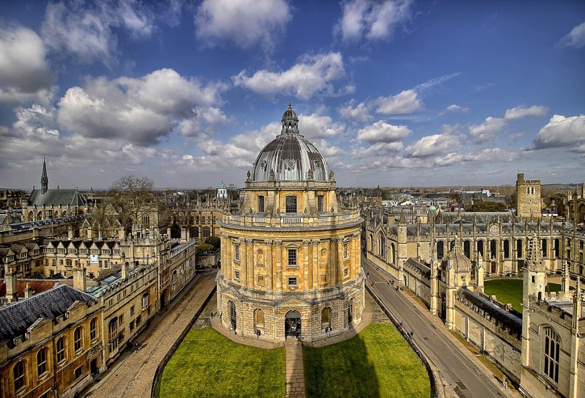 Guia brasileiro em Oxford | Passeios em Português na Inglaterra - Imagem de Alfonso Cerezo por Pixabay