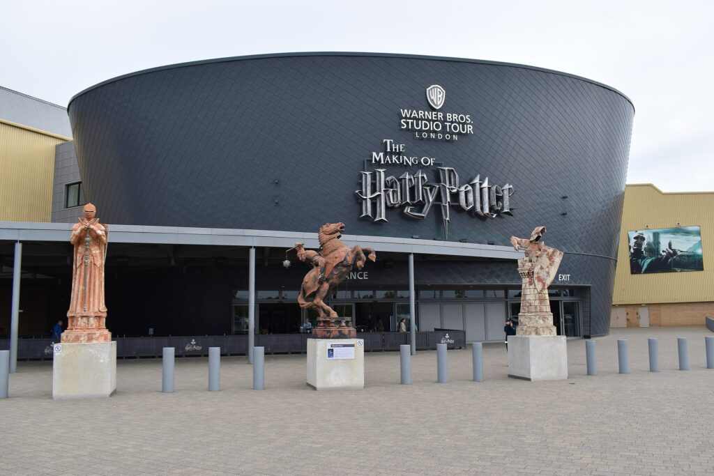 Harry Potter em Londres: Guia para o Warner Bros. Studio Tour London - S. Perquin, CC BY-SA 4.0 no Wikimedia Commons